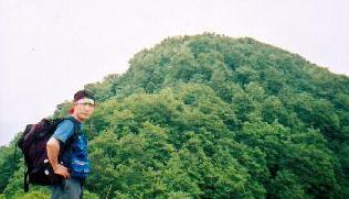 西ノ峰から見た飯士山(16KB)